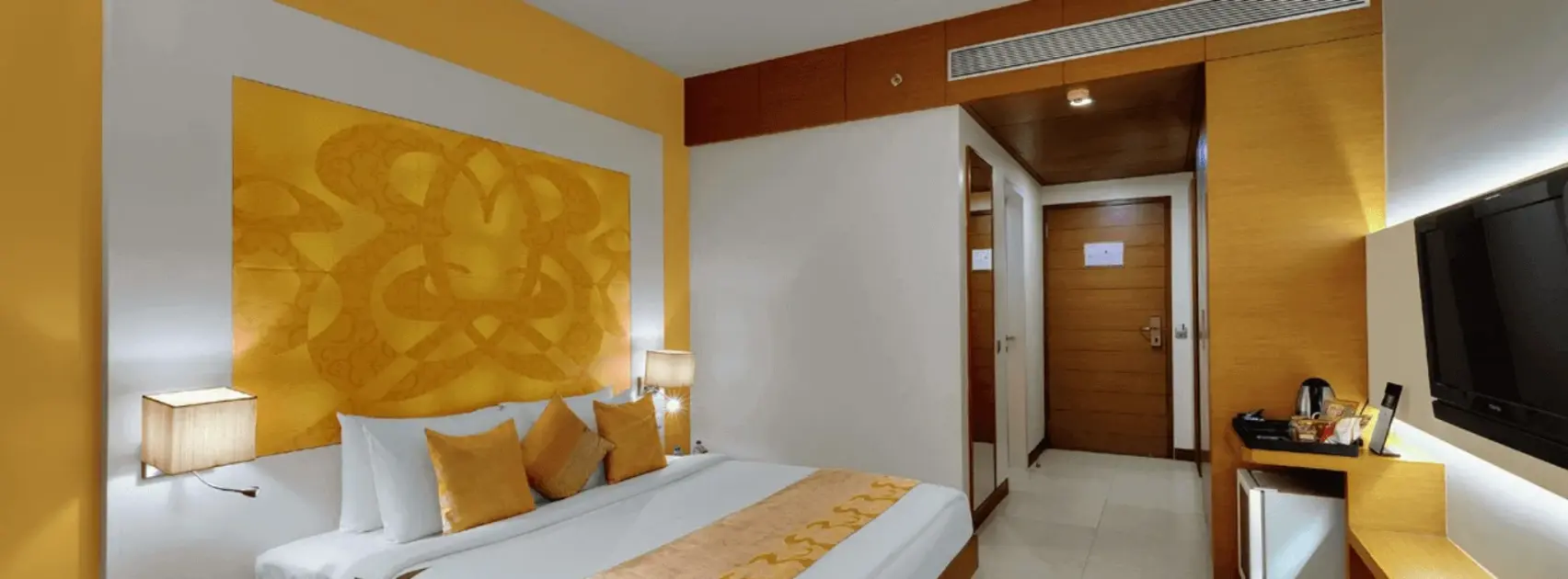 Looking for a Hotel in Chembur? Why Location Matters for Mumbai Work Trips? 
